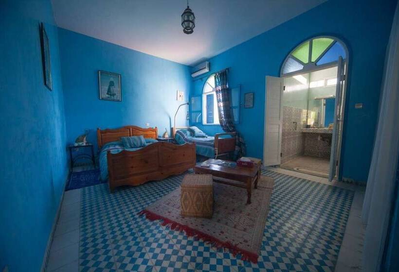 پانسیون Dar Kenavo