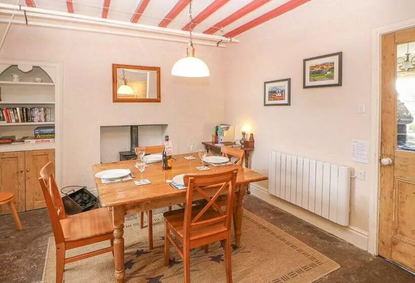 Primrose Cottage