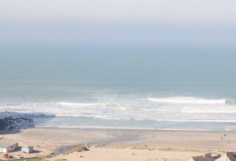 Strawberries & Cream Retreat