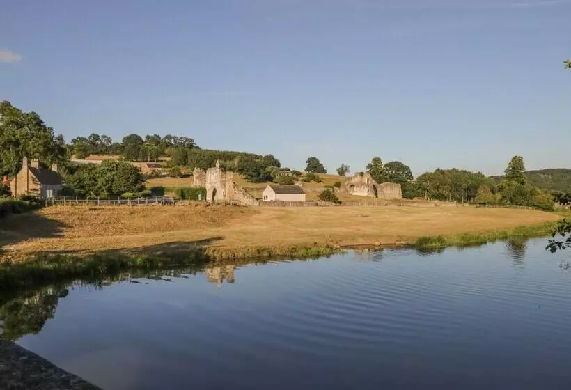 Sykes Lodge
