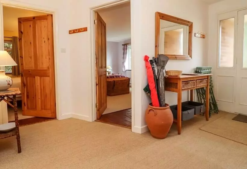 Yew Tree Cottage