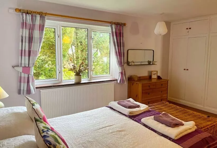 Yew Tree Cottage