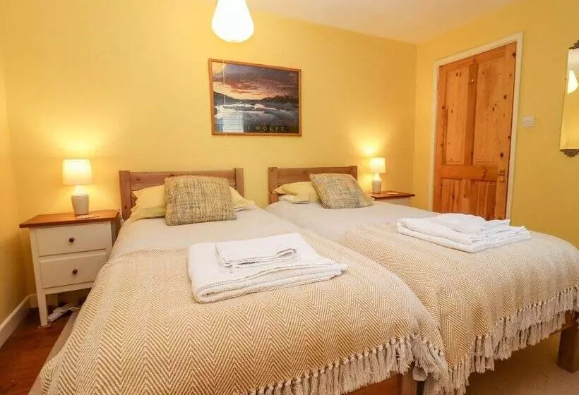 Yew Tree Cottage