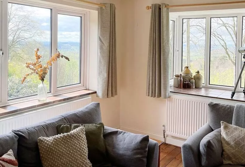 Yew Tree Cottage