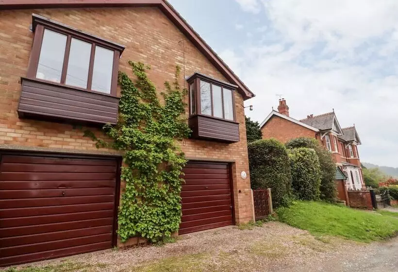 Yew Tree Cottage