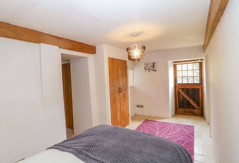 Apple Tree Cottage
