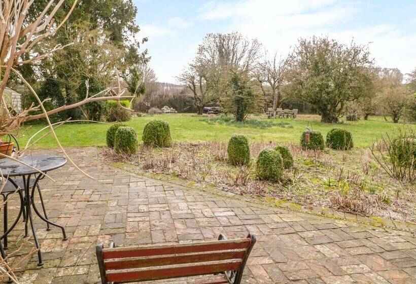 Apple Tree Cottage