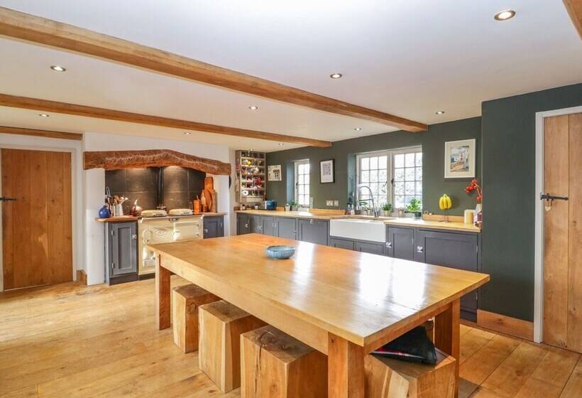 Apple Tree Cottage