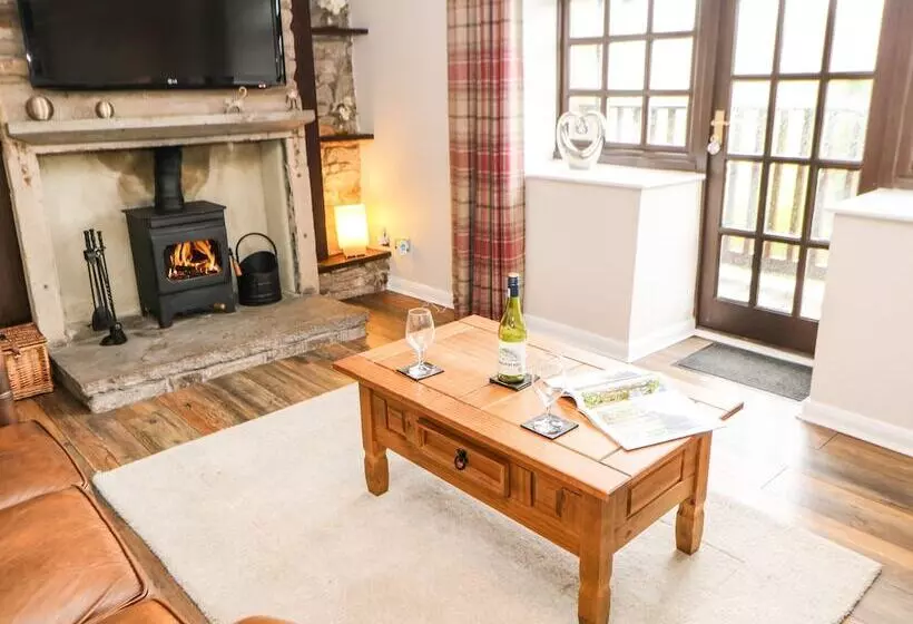 Bank Cottage
