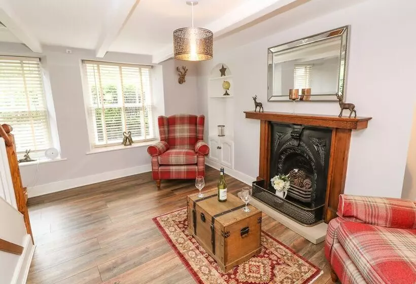 Bank Cottage