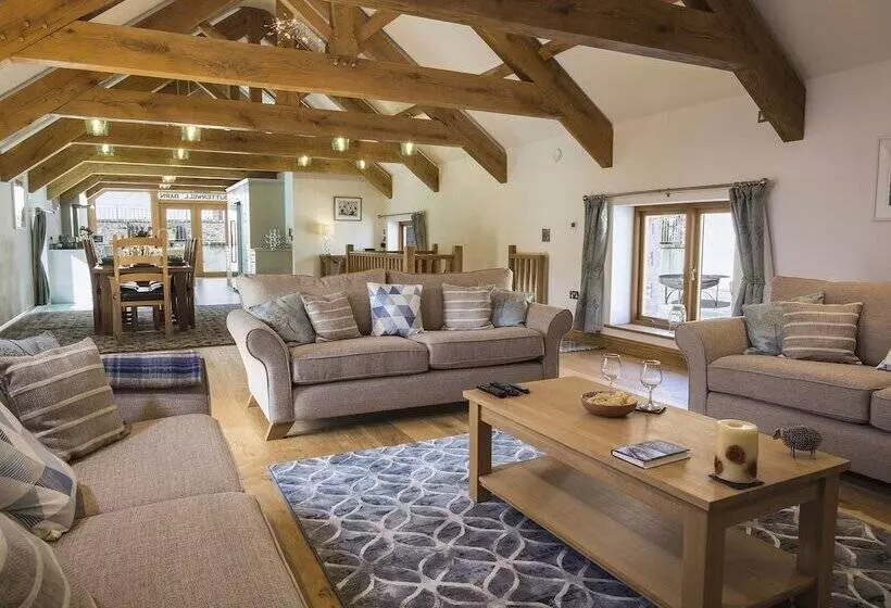 Butterwell Barn
