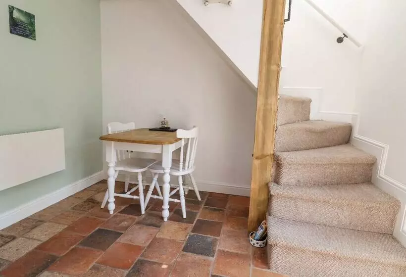 Carreg Cottage