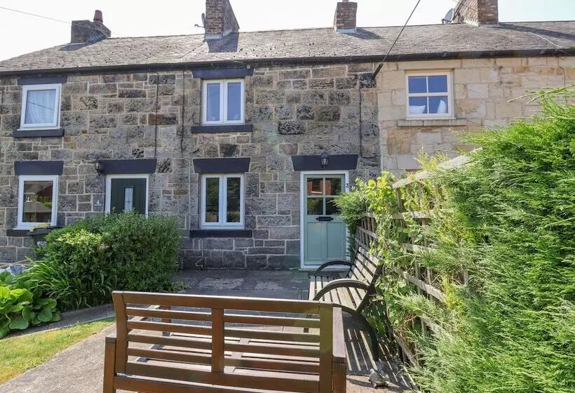 Carreg Cottage