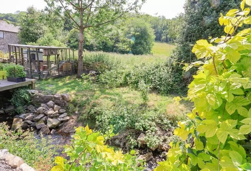Carreg Cottage
