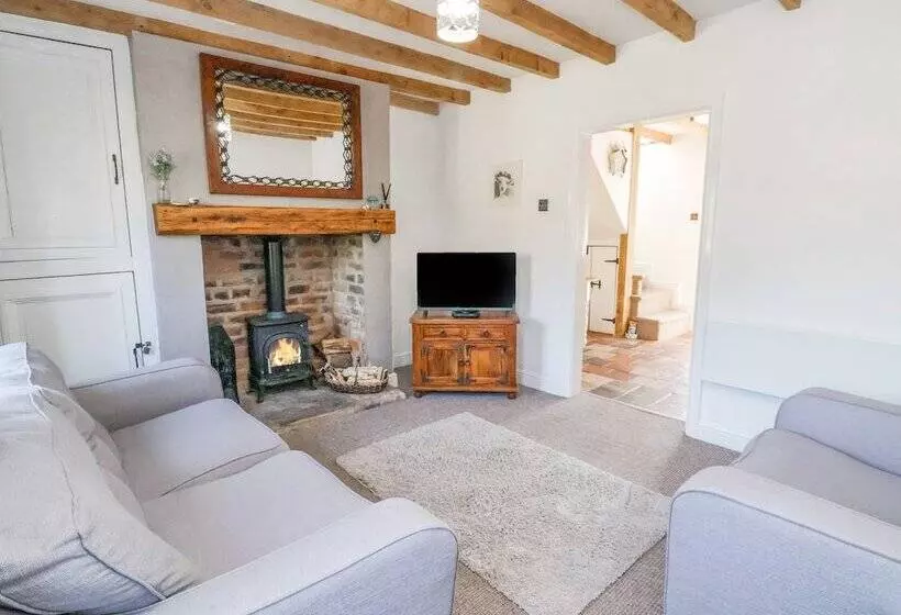 Carreg Cottage