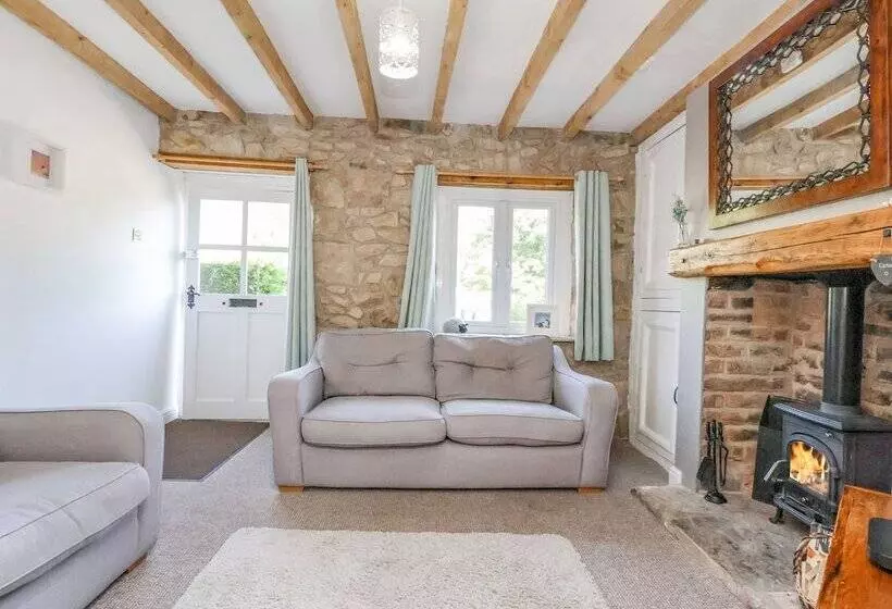Carreg Cottage