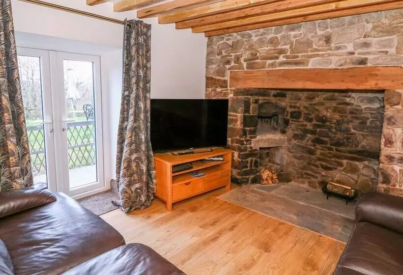 Crooked Hill Cottage