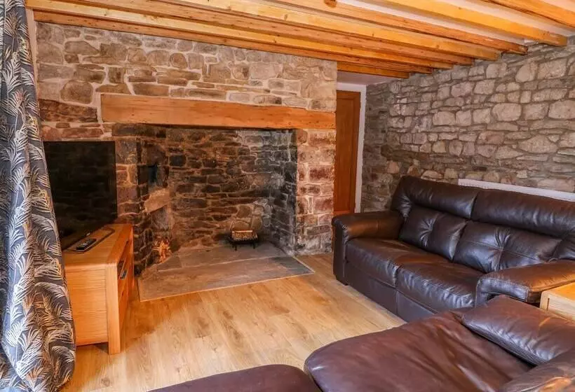 Crooked Hill Cottage