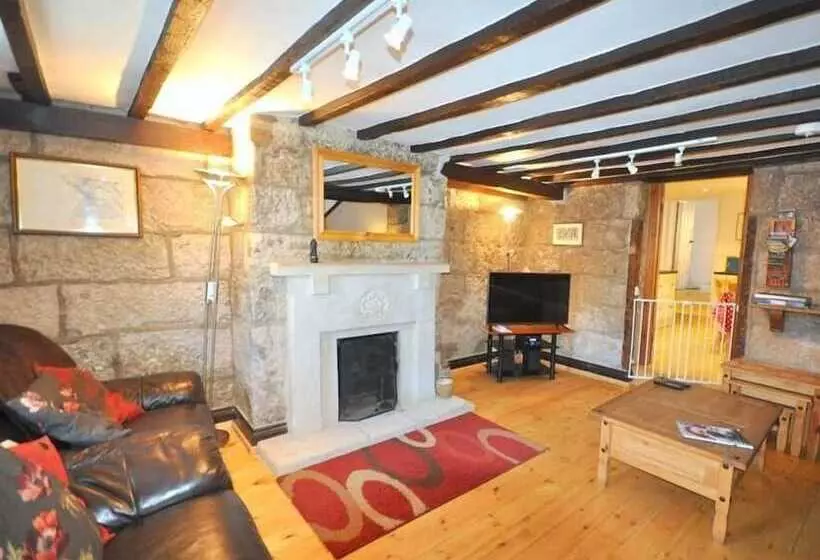 Neptune Cottage