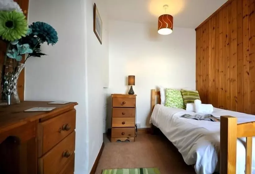 Neptune Cottage