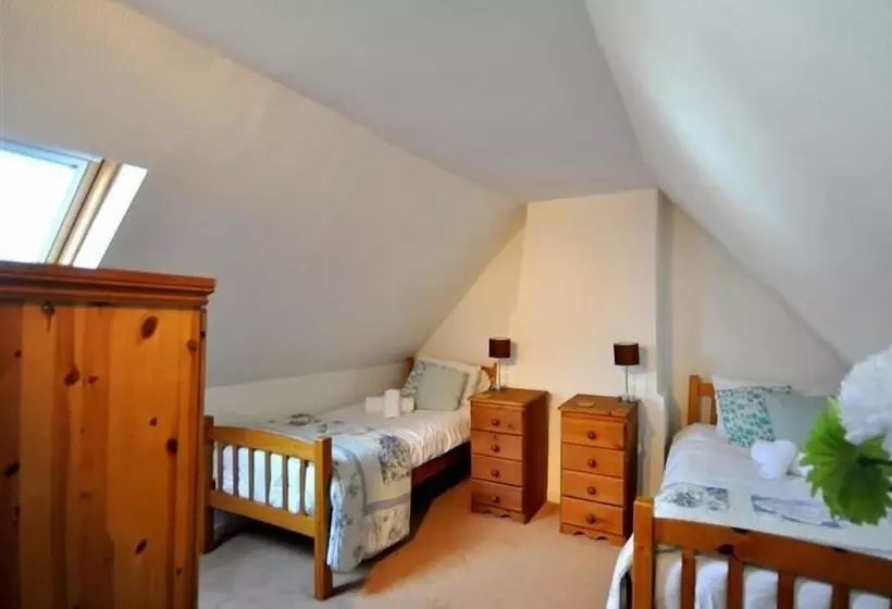 Neptune Cottage
