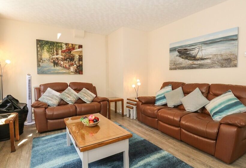 Old Malthouse Apartment