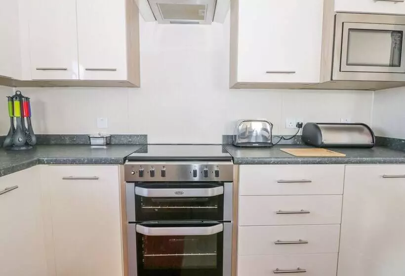 Skipsea Lodge