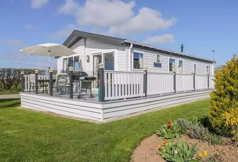 Skipsea Lodge