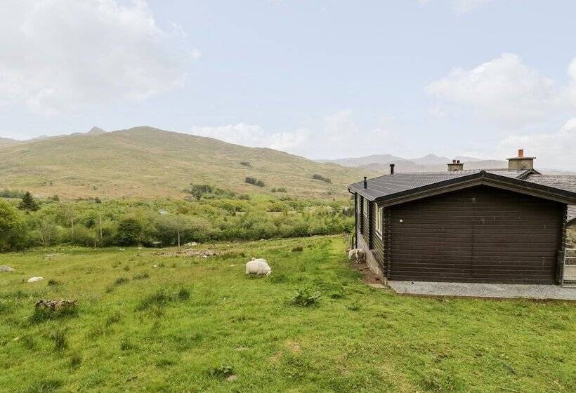 Snowdon Vista Cabin