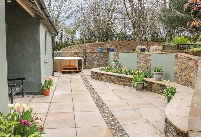 Spring Park Farmhouse