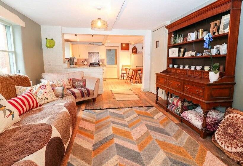 Spring Park Farmhouse