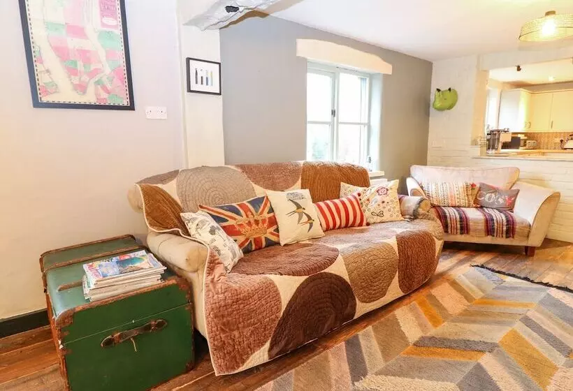 Spring Park Farmhouse