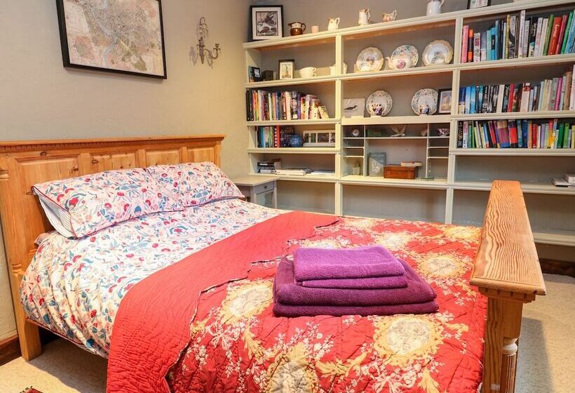 Spring Park Farmhouse