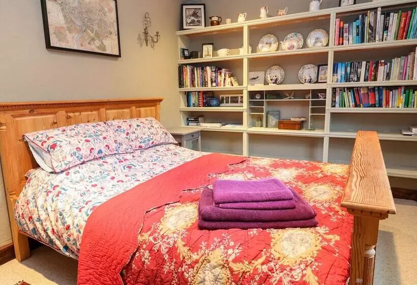 Spring Park Farmhouse