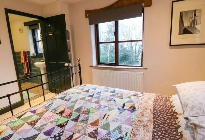 Spring Park Farmhouse