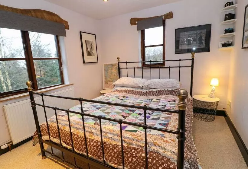 Spring Park Farmhouse