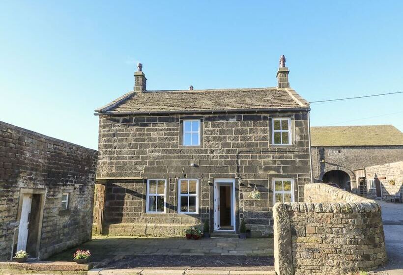 The Cottage, Beeston Hall