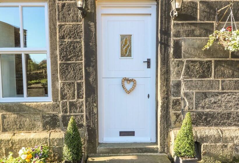 The Cottage, Beeston Hall