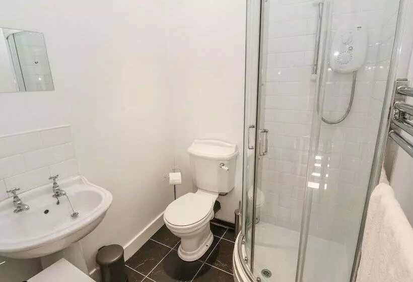 The Cottage, Beeston Hall