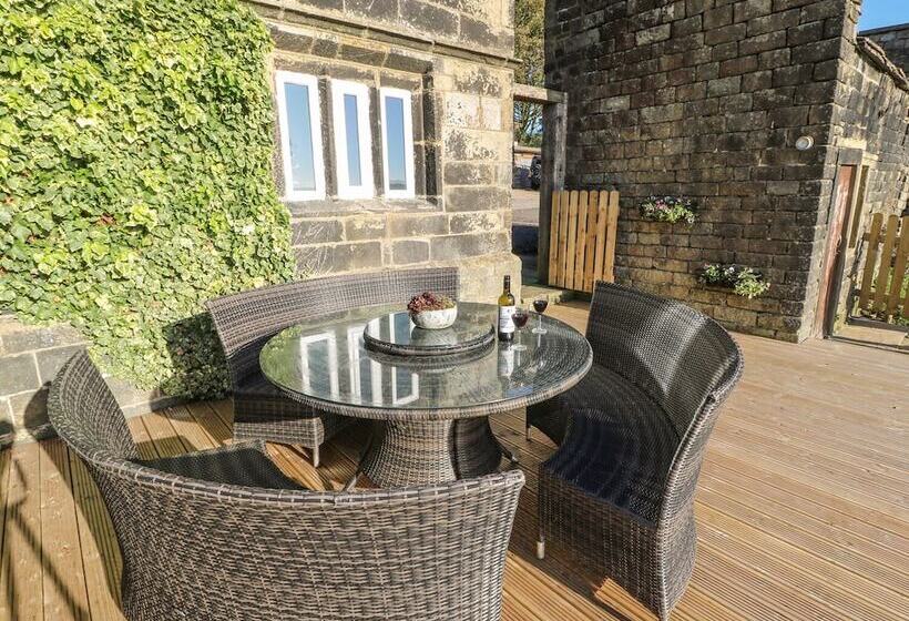 The Cottage, Beeston Hall