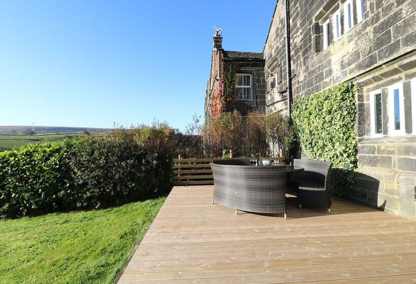 The Cottage, Beeston Hall