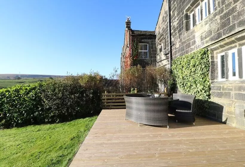 The Cottage, Beeston Hall