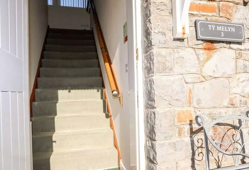 Tyn Towyn   Ty Melyn