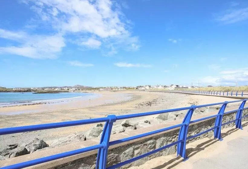 Tyn Towyn   Ty Melyn