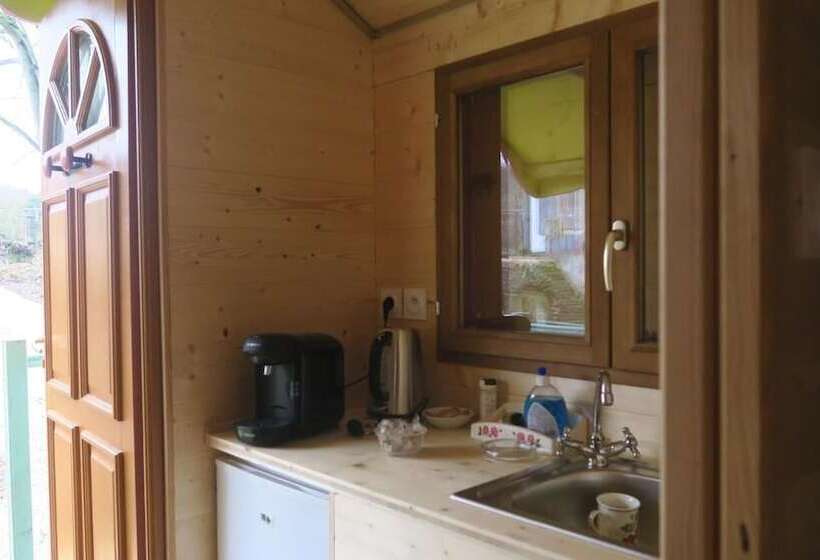 مبيت وإفطار L'oguste