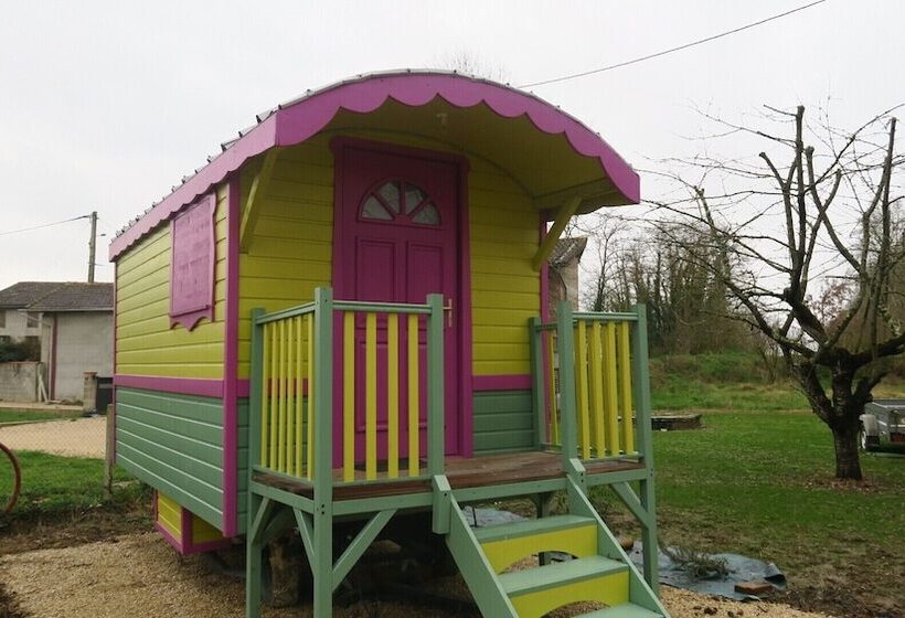 مبيت وإفطار L'oguste