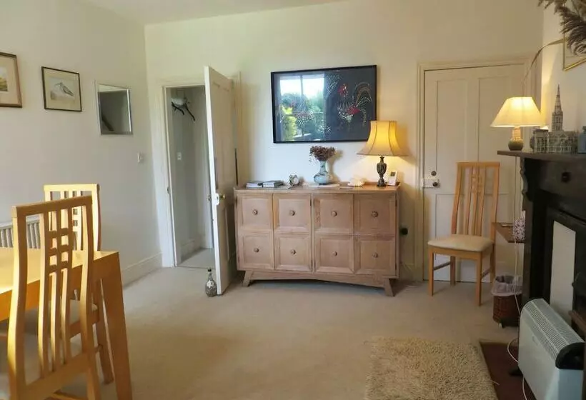 Curlew Cottage