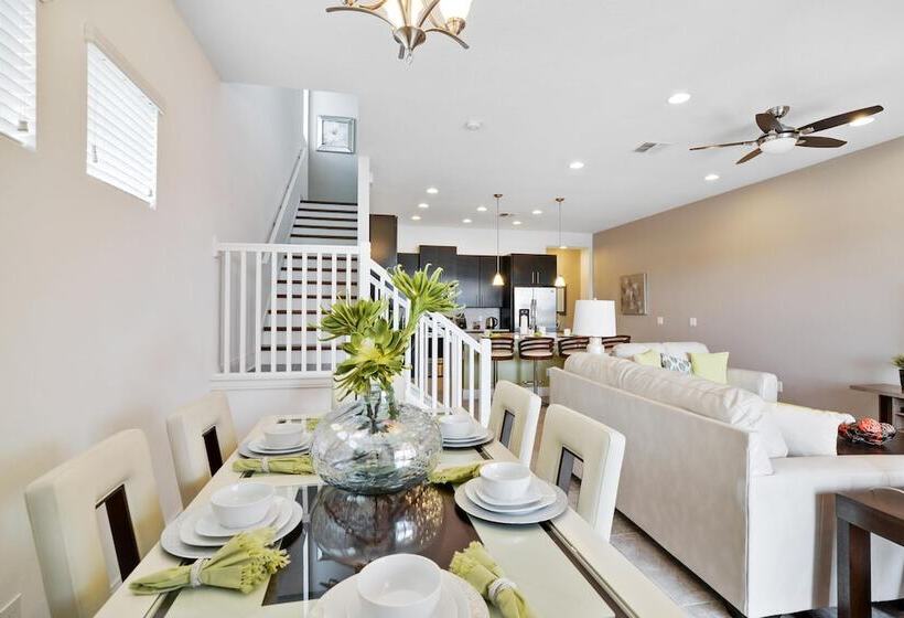 Escape To Festival By Villadirect