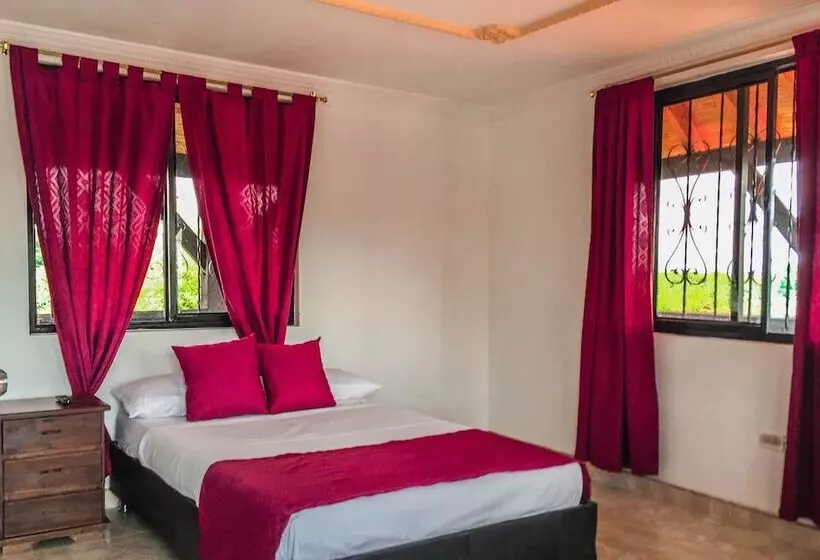 Finca Hotel La Marina