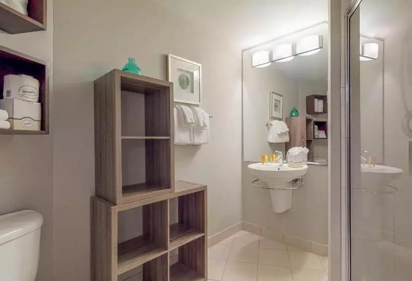 Hotelli Bahia Condos